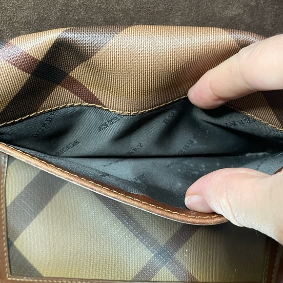 Burberry coated canvas and leather wallet - Picture 12 of 15